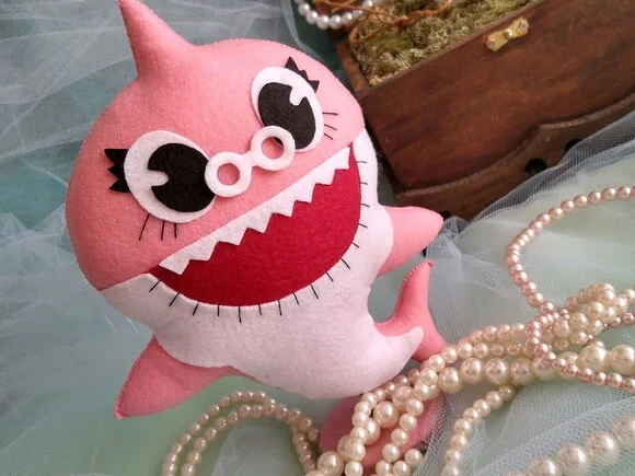 Baby Shark em Feltro