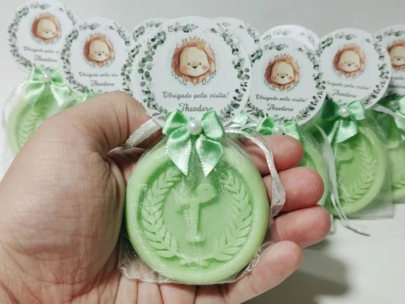 Lembrancinha Chá de Bebê Menino: Sabonete Letra Inicial