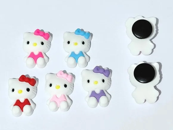 Pins Hello Kitty pra Tênis ou Crocs Pacote com 5 Unidades