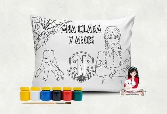 Almofada com Tinta para Colorir Wandinha