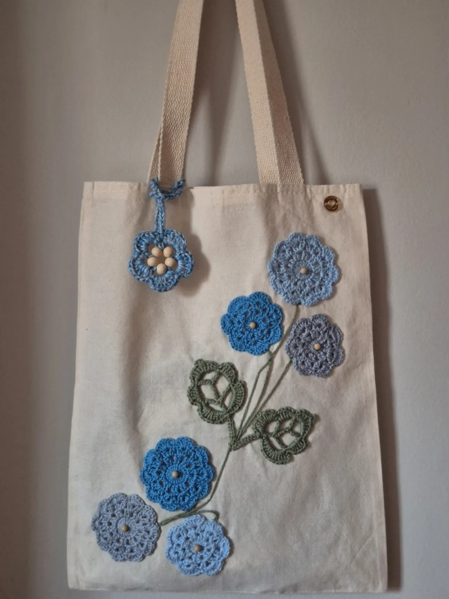 Ecobag customizada em crochê