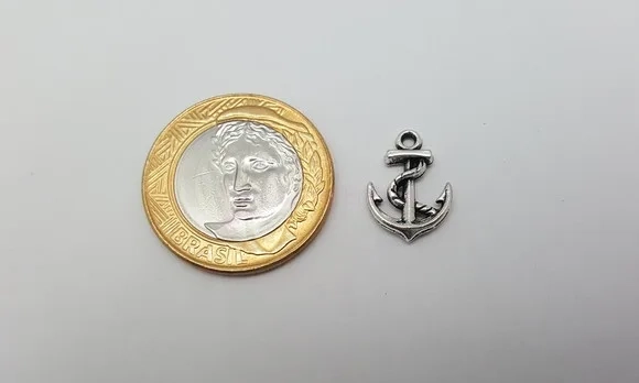 Pingente de ancora em Metal Prateado de 1,7cm - 15 unidades