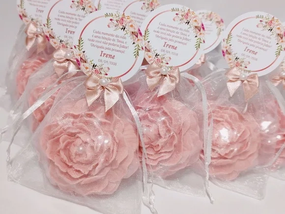Lembrancinha de Aniversário 70 Anos: Sabonete Flor Peônia
