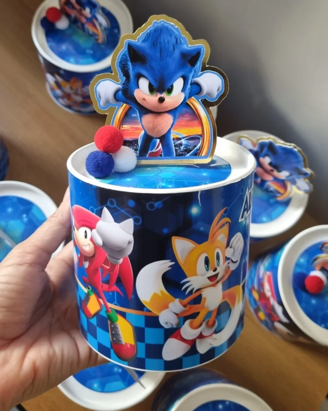 Centro de mesa Sonic tubolata 10x10 com aplique 3D