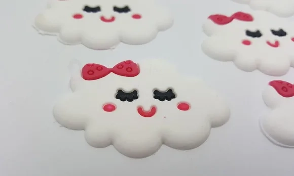 Aplique de Nuvem Fofinha Emborrachado de 3,4cm - 6 Unidades