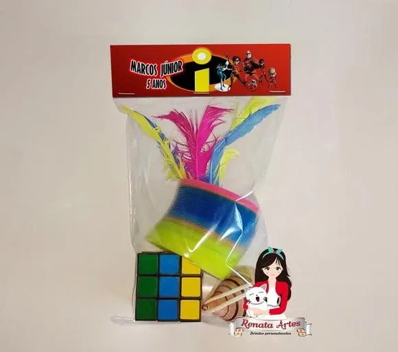 Kit Brinquedos Retrô Tema os Incríveis