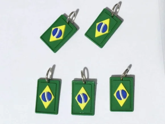 Pingente Bandeira do Brasil 17mm Pacotes com 10 Unidades