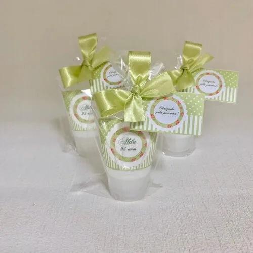 Lembrancinha Hidratante 80 Anos Floral Verde e Rosa