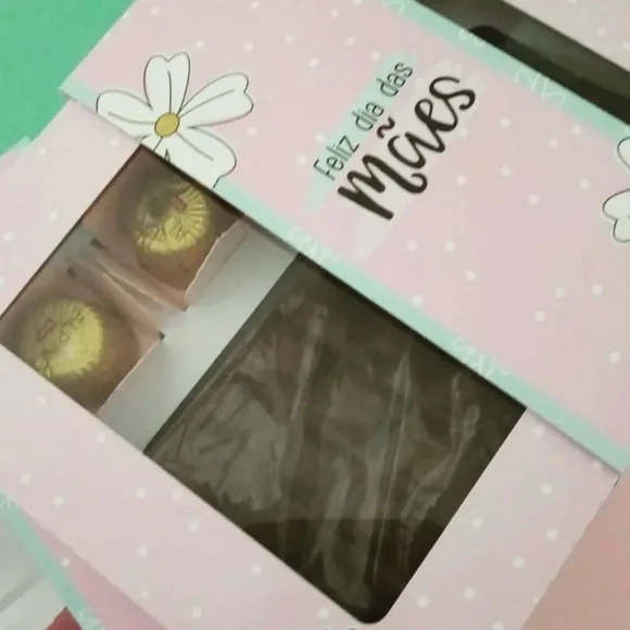 Caixas barra chocolate + brigadeiro ( não inclui goluseimas)