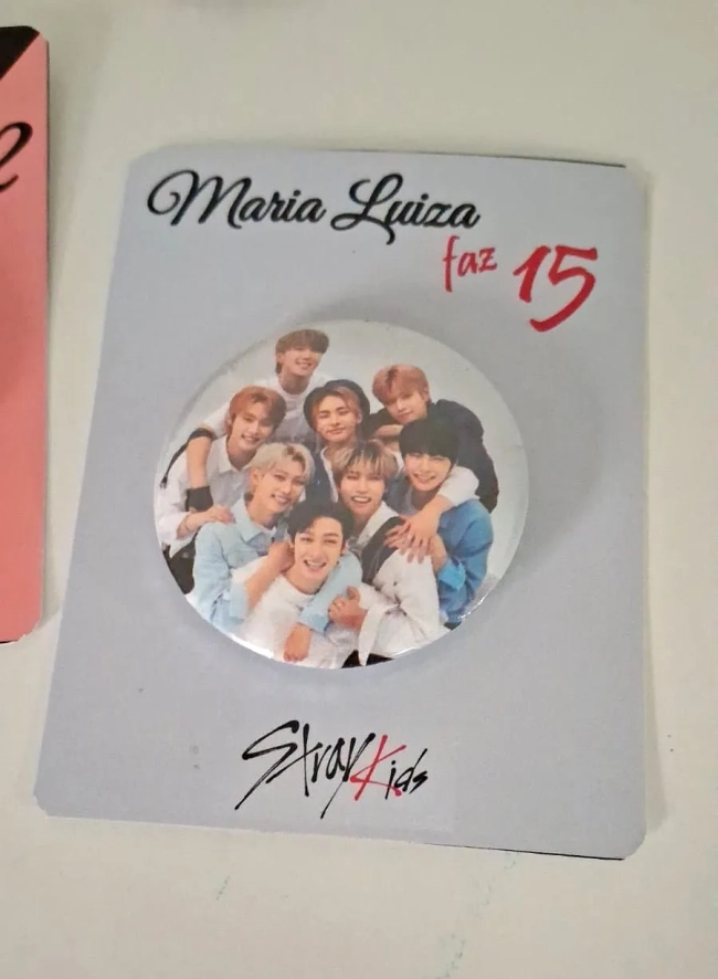 Botton com card personalizaveis para lembrancinha