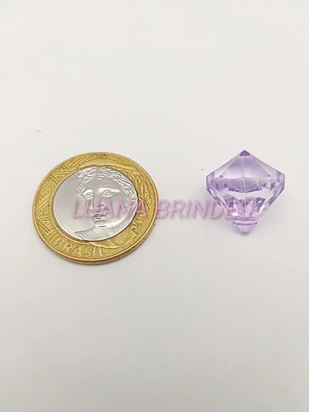 Diamante Roxo de Acrílicocom Furo 17mm Pct. 20 Unidades