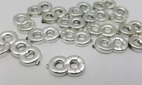 Aplique Símbolo do Infinito Prateado de 1,9cm - 20