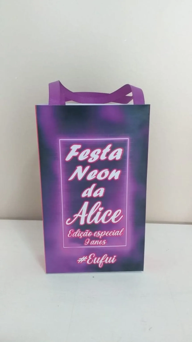 Sacolinhas Personalizadas Neon para Lembrancinhas