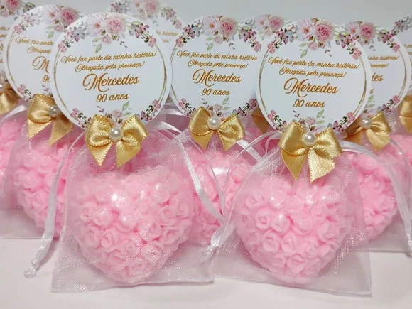 Lembrancinha de Aniversário 90 Anos: Sabonete Coração Floral