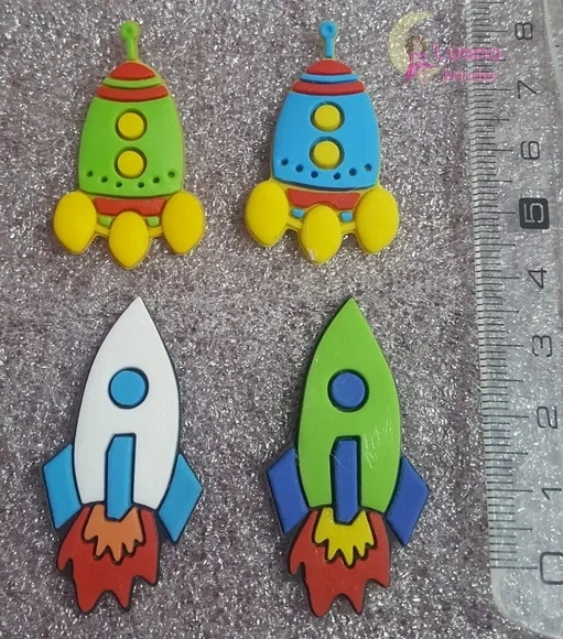 Apliques Foguetes Coloridos de borracha - pct c/8 unidades