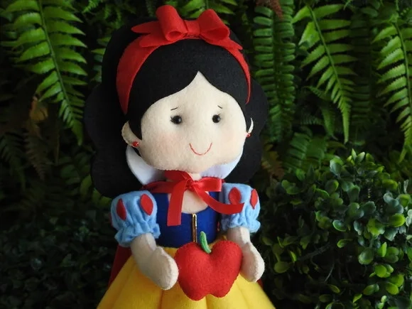 Branca de Neve em Feltro