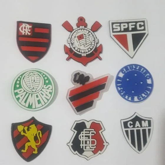Apliques Times 3cm Variados Emborrachado Pacotes C/9 Unidade