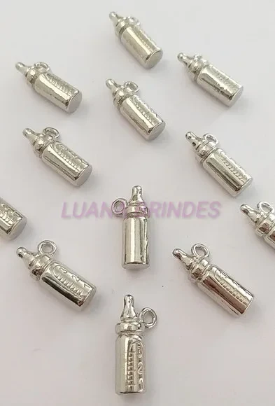 Pingente Mamadeira de Metal em Prata - pct c/ 10 unidades
