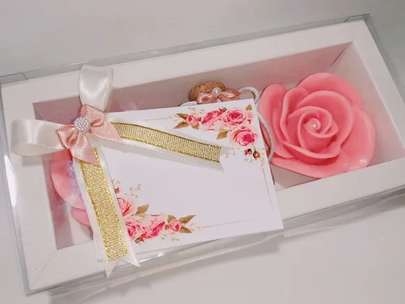 Kit Presente de Aniversário, Pote de Pérolas com Sabonetes