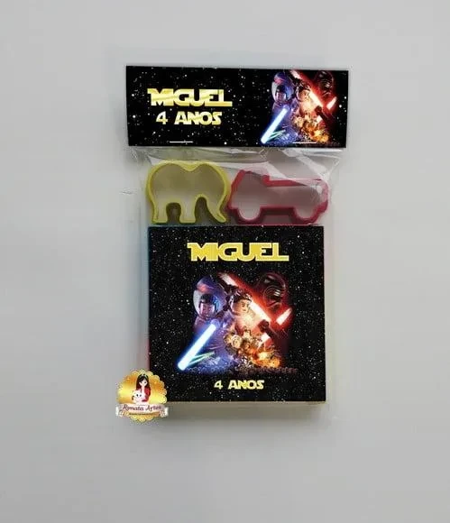 Massinha na Lapela com Forminhas Star Wars Lego