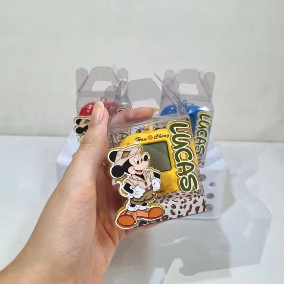 Tamagotchi Personalizado Luxo- Mickey Safari