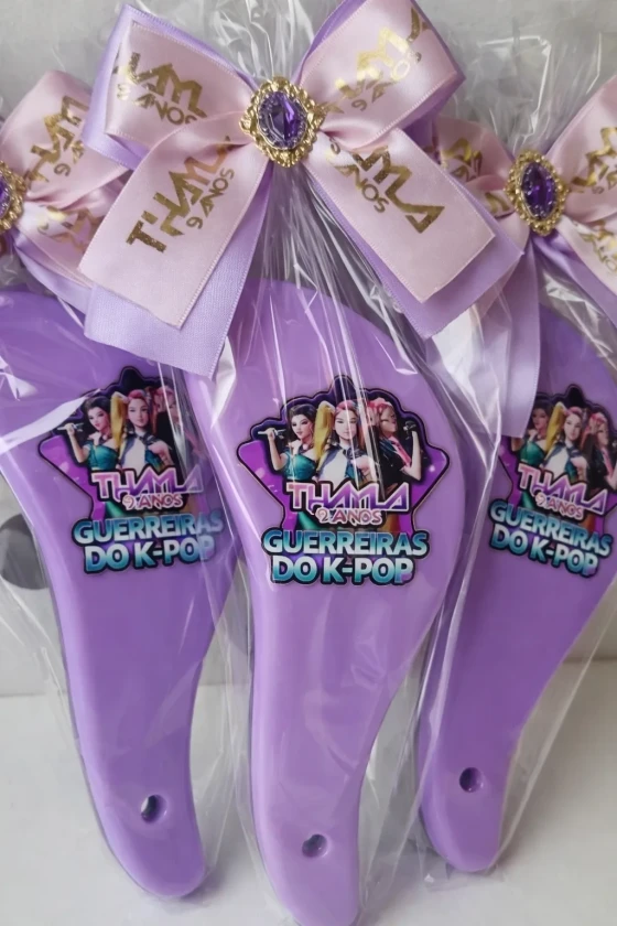 Escova de Cabelo Personalizada Lembrancinha Infantil Guerreiras K- pop