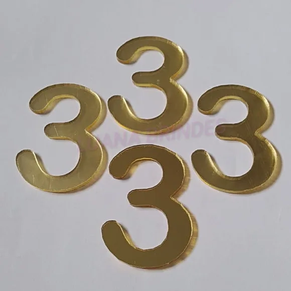 Aplique do Número 3 em Acrílico Espelhado Dourado - 5cm