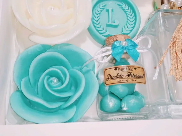 Presente de Aniversário: Kit de Sabonete Líquido e Sabonetes