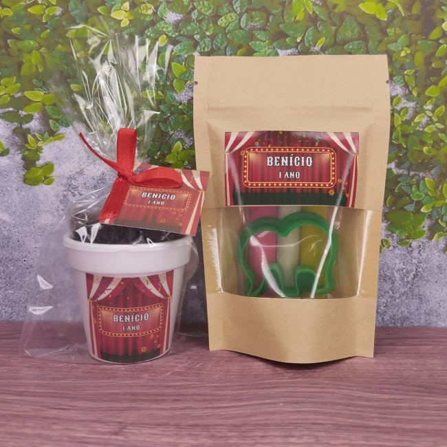 15 Uni. Kit Jardinagem + 15 Uni. Kit Massinha Zip Lock - Circo - Informar o tema no chat da compra.