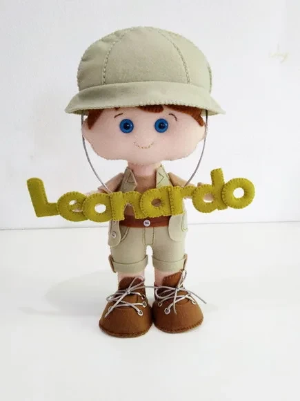 Boneco Personalizado com Nome em Feltro