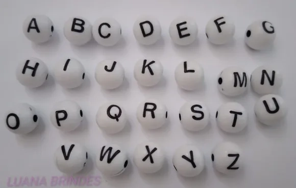 Letrinha de Bolinha Branco - 7mm - Pct c/4 alfabeto