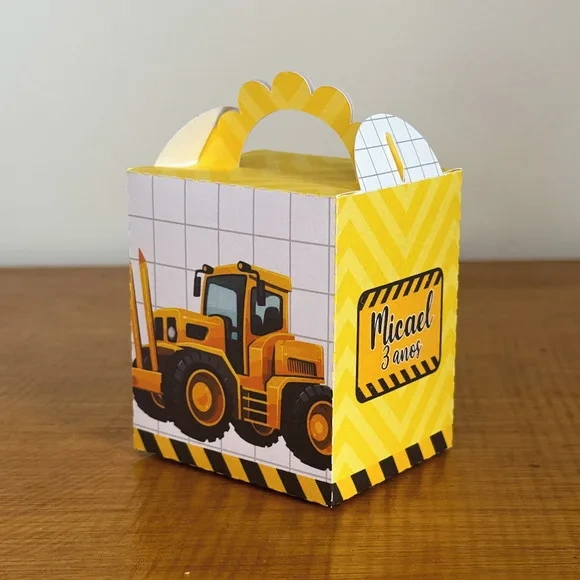 Kit 60 Lembrancinhas Trator Amarelo