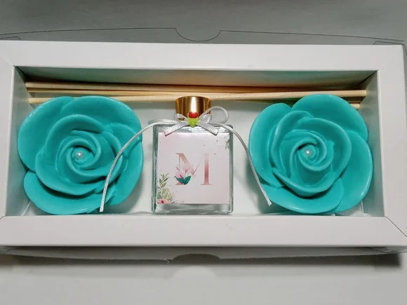 Presente de Aniversário, Aromatizador com Sabonetes Rosas