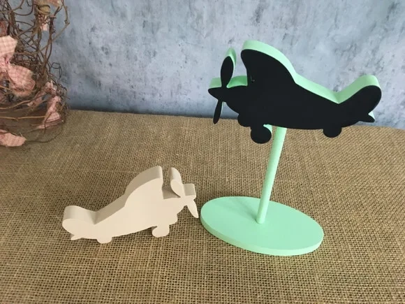Lousinha de Mesa. AVIÃO