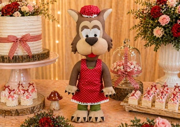 Lobo Mau da Chapeuzinho Vermelho em Feltro 40cm