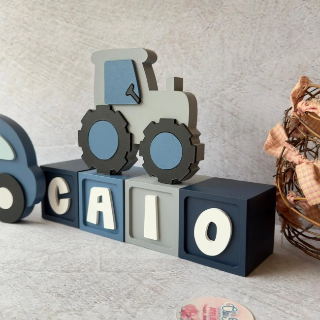 Cubos Decorativos Personalizados para Bebê Menino – Nome com Carro e Trator