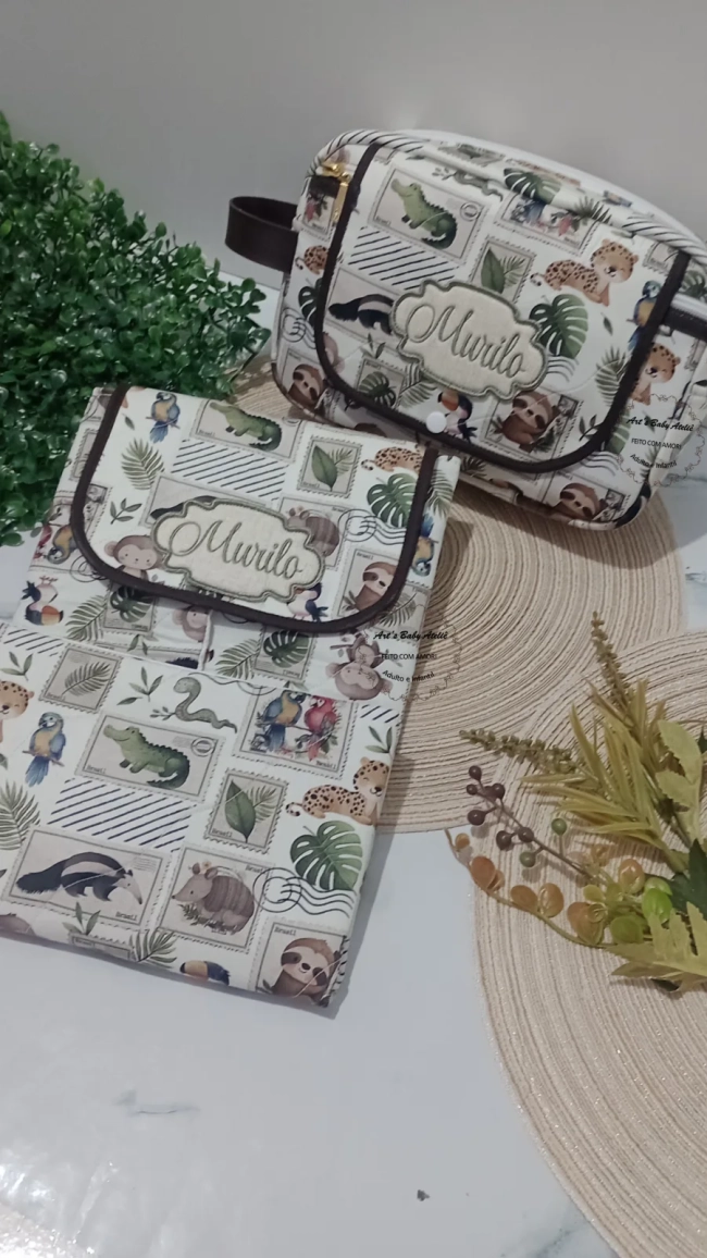 Porta Fraldas Personalizado com Trocador Portátil, Kit Higiene para Bebê com Nome Bordado, Organizador de Bolsa Maternidade