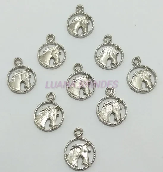 Pingente Cavalo em Metal Prateado - pct c/10 unid