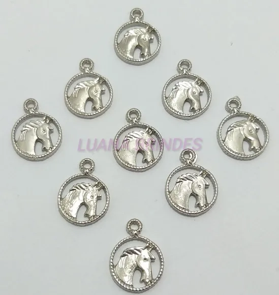 Pingente Cavalo em Metal Prateado - pct c/10 unid