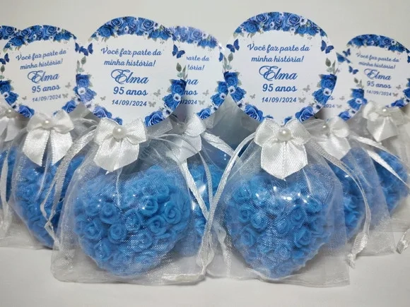 Lembrancinha de Aniversário 95 Anos: Sabonete Coração Floral