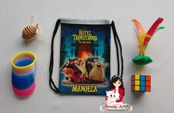 Mochila Brinquedos Retrô Tema Hotel Transilvânia
