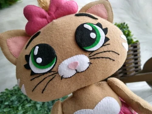 Gata em Feltro