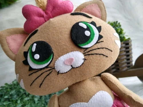 Gata em Feltro