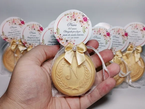 Lembrancinha 60 Anos, Sabonete Letra Inicial Personalizada