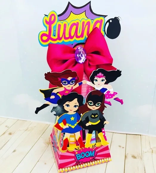 Kit 30 Lembrancinhas Heroínas