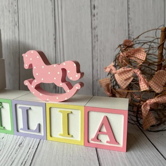 Cavalinho de Balanço + Cubos 6x6cm Ts Decoração Bebê