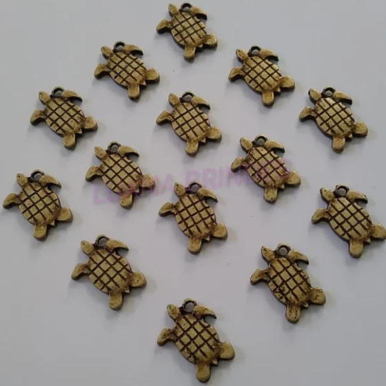 Pingente Tartaruguinha de Metal Ouro Velho - pct c/10 unid