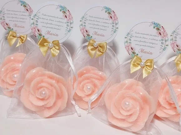 Lembrancinha de Aniversário 90 Anos: Sabonete Rosa Luxo