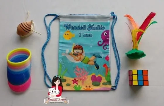 Mochila Brinquedos Retrô Tema Fundo do Mar