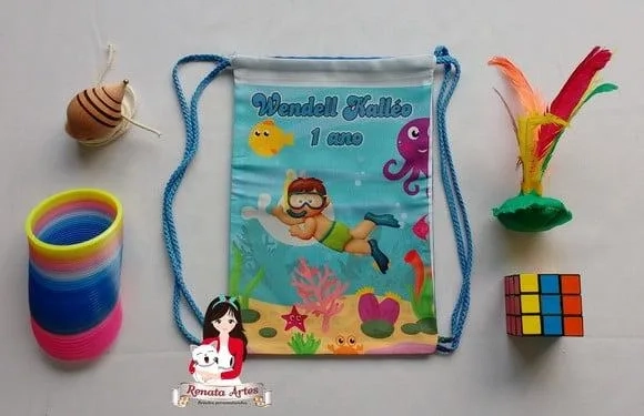Mochila Brinquedos Retrô Tema Fundo do Mar